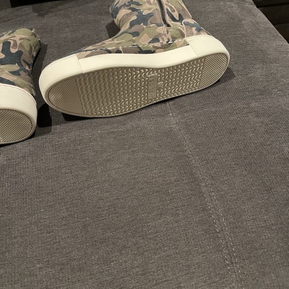 JD Slides Green Camo Suede Victory Boots Faux Fur Size 8.5 Booties - Picture 5 of 16